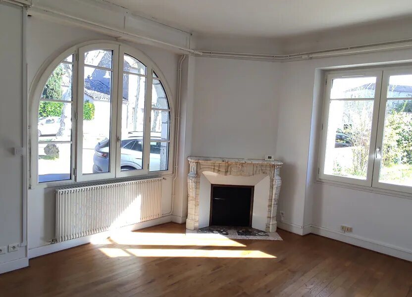 Maison à louer, 142m², Montpezat-de-Quercy