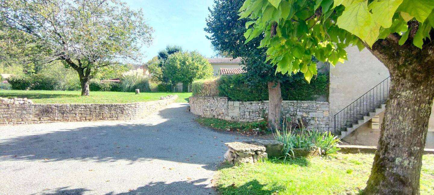Maison à vendre, 300m², Saint-Antonin-Noble-Val