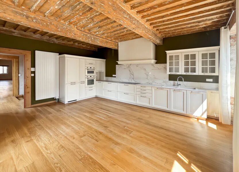 Maison à louer, 204m², Saint-Antonin-Noble-Val