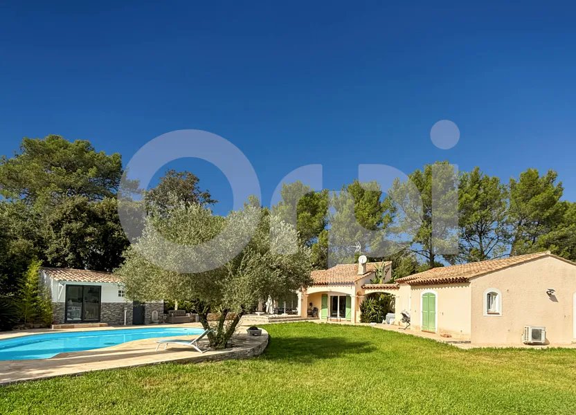 Maison à vendre, 140m², Solliès-Pont