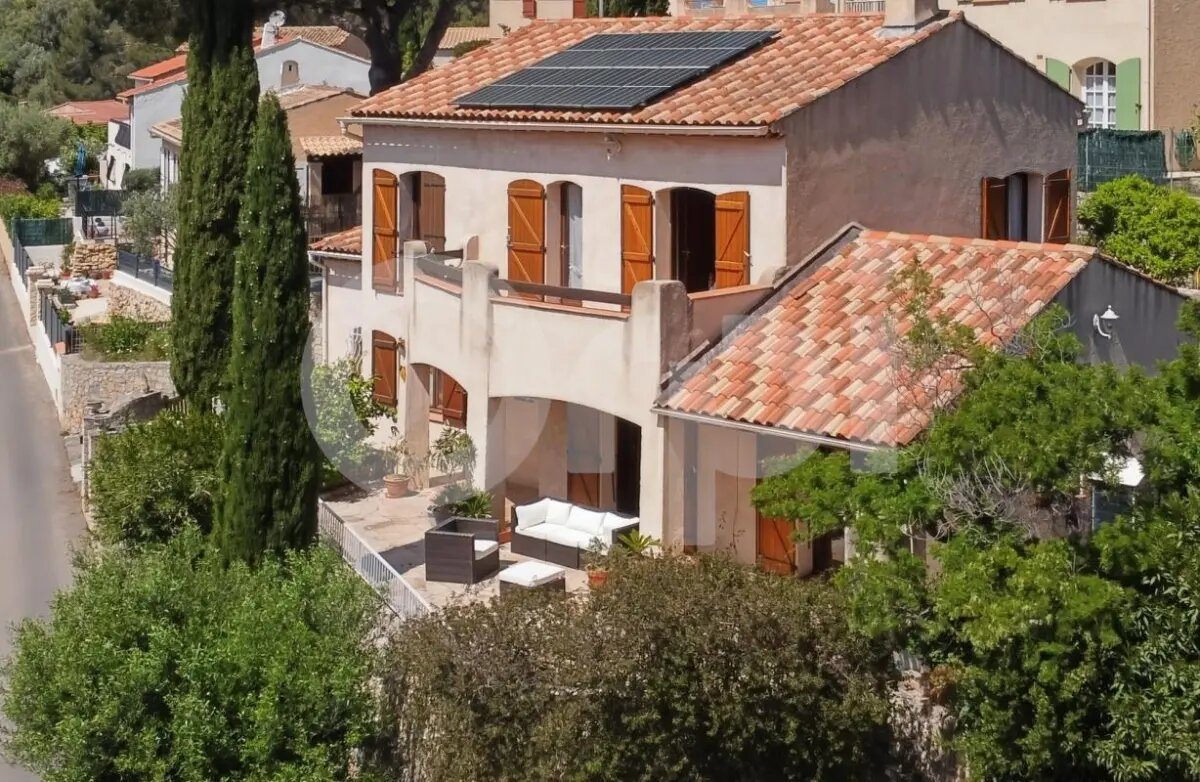 Maison à vendre, 123m², Le Revest-les-Eaux