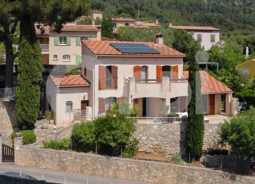 Maison à vendre, 136m², Le Revest-les-Eaux