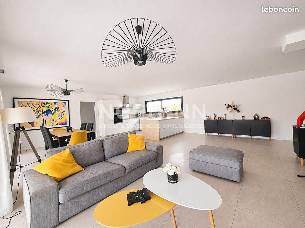 Maison à vendre, 120m², La Crau