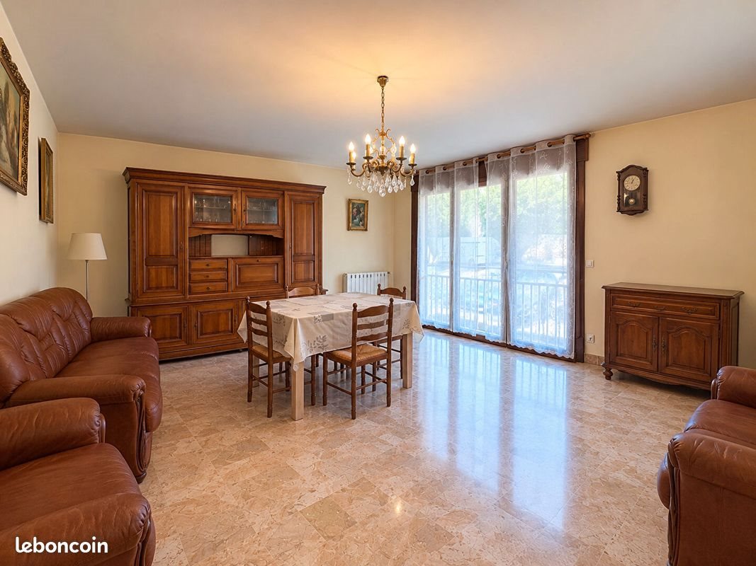 Appartement à vendre, 80m², Hyères