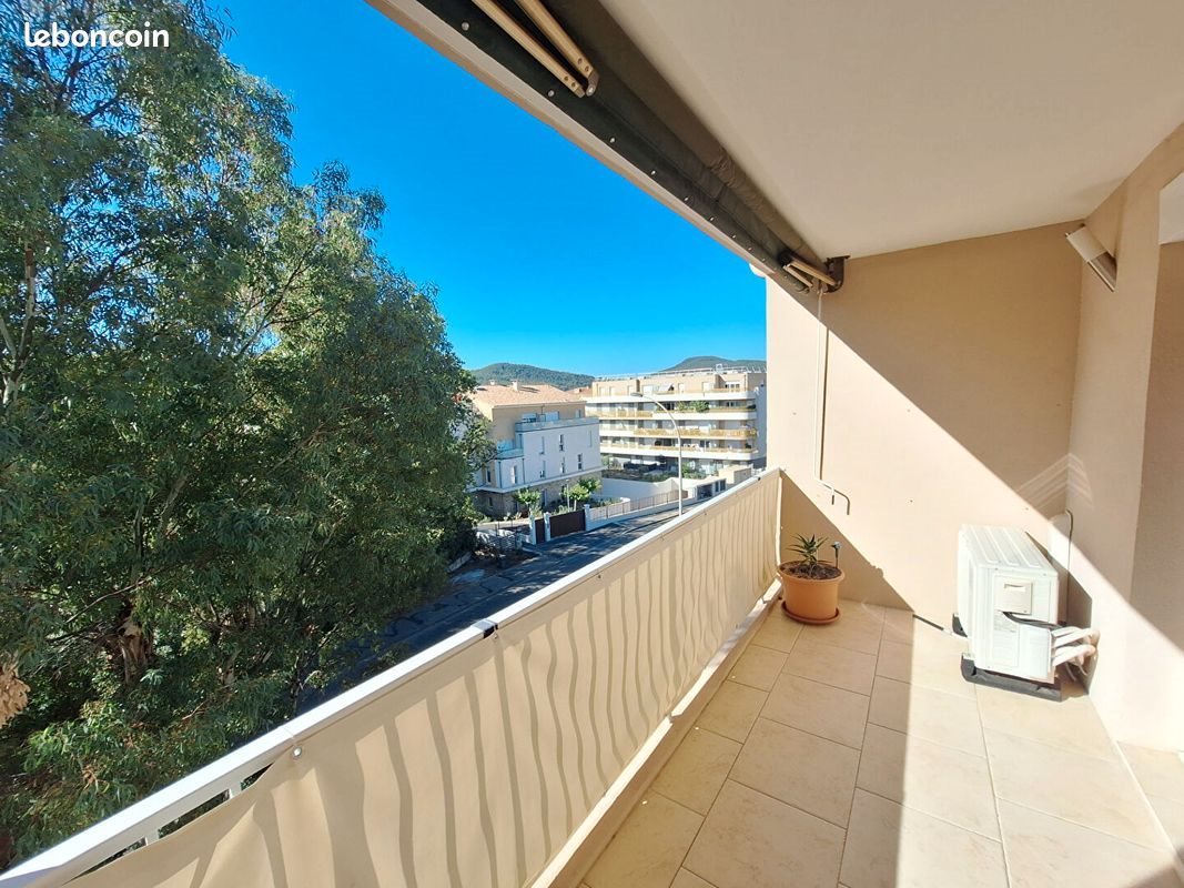 Appartement à vendre, 79m², Hyères
