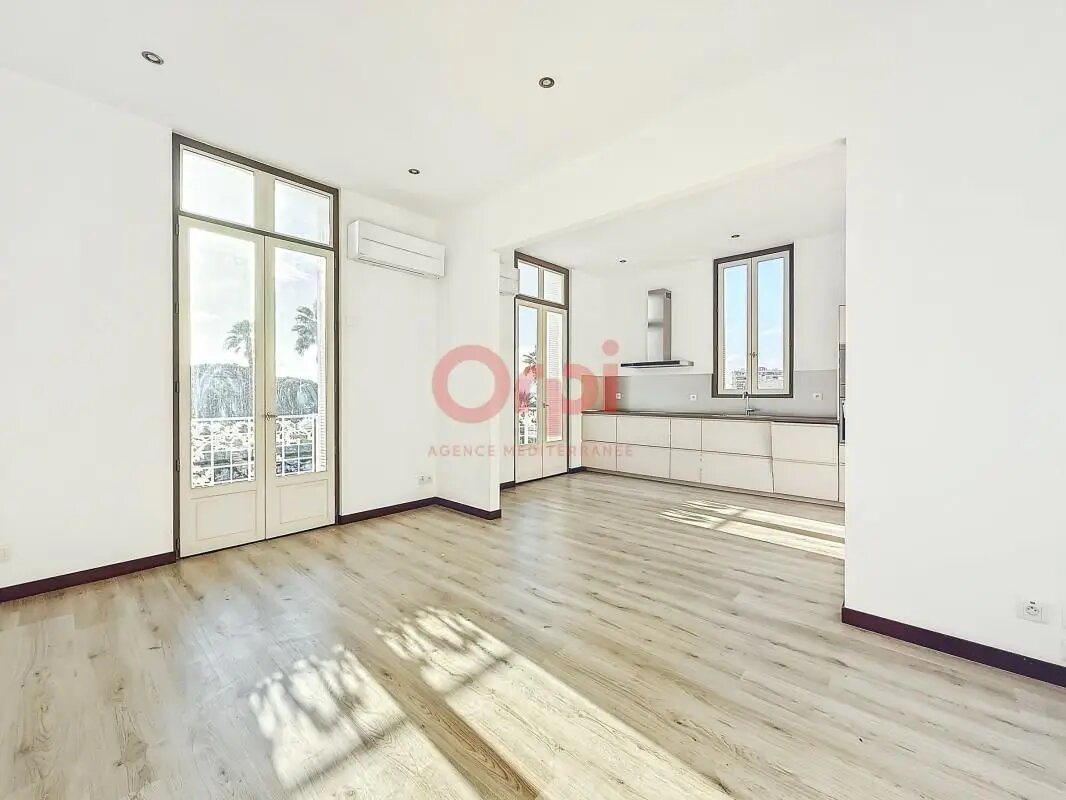 Appartement à louer, 79m², Saint-Raphaël