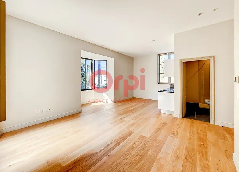 Appartement à louer, 35m², Saint-Raphaël