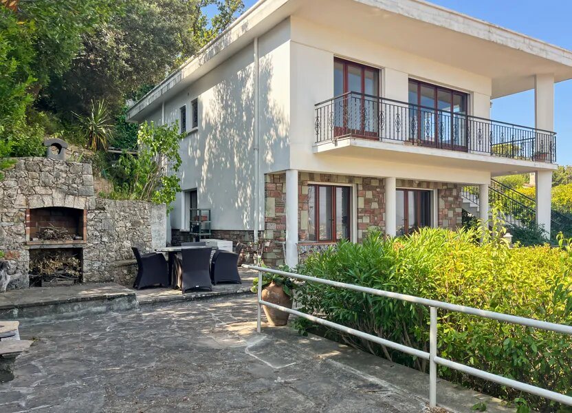 Maison à vendre, 170m², Saint-Raphaël