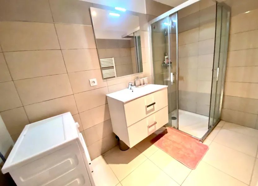 Appartement à louer, 40m², Fréjus