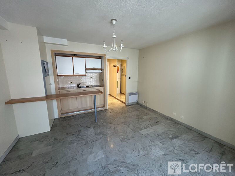 Appartement à louer, 20m², Saint-Raphaël