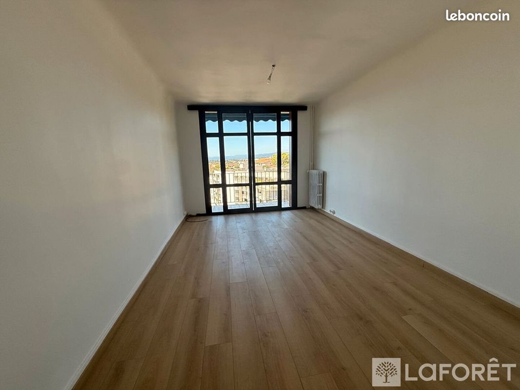 Appartement à louer, 49m², Saint-Raphaël