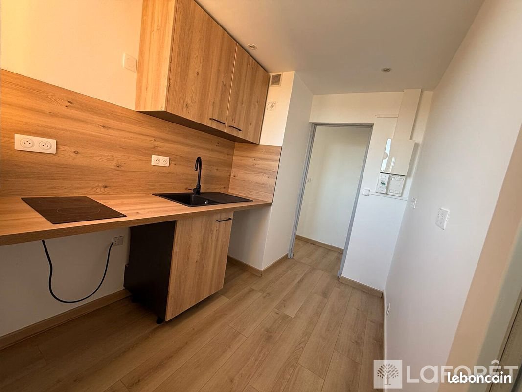Appartement à louer, 49m², Saint-Raphaël