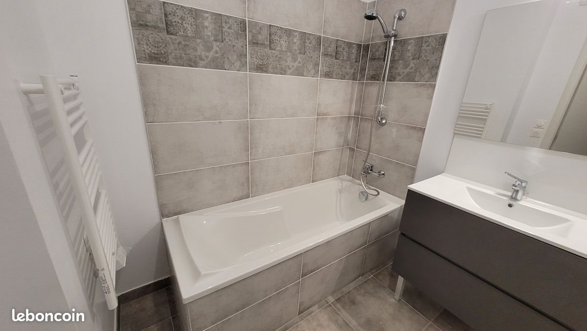 Appartement à louer, 62m², Toulon