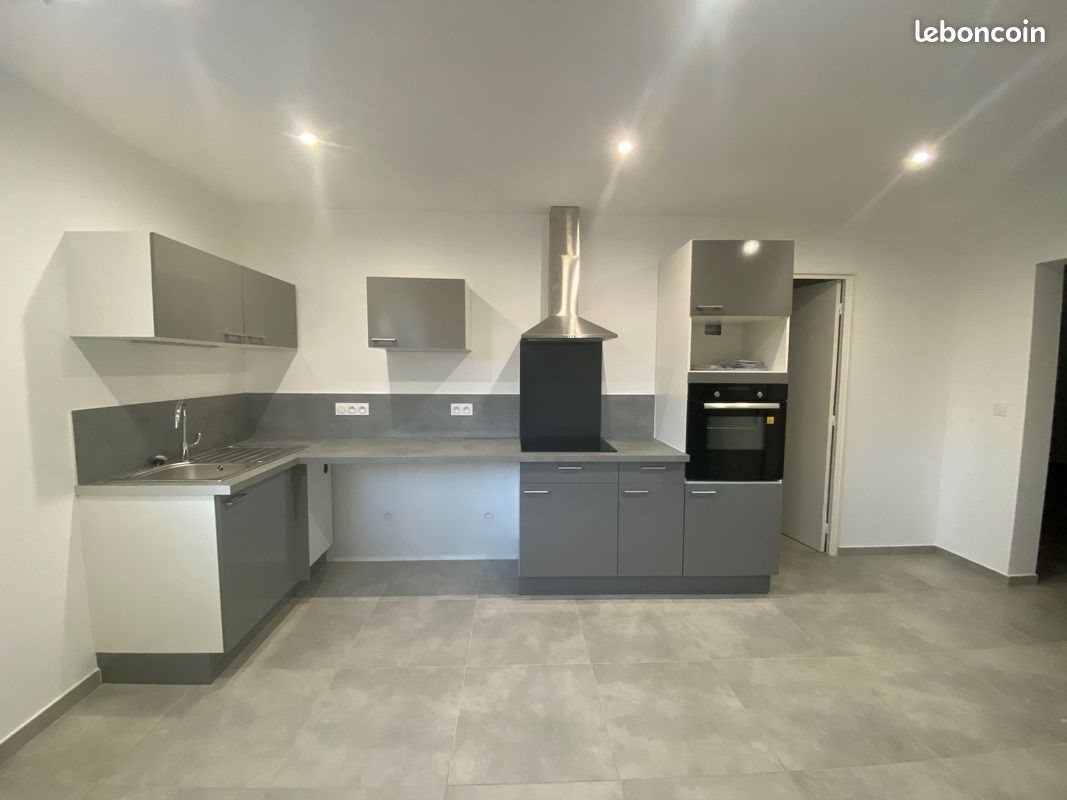 Appartement à louer, 64m², Toulon