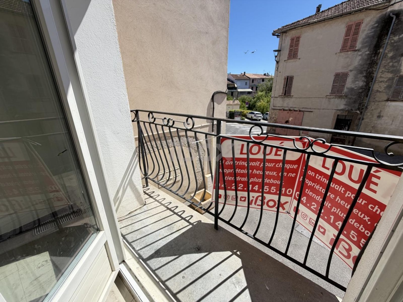 Appartement à louer, 1m², Cuers