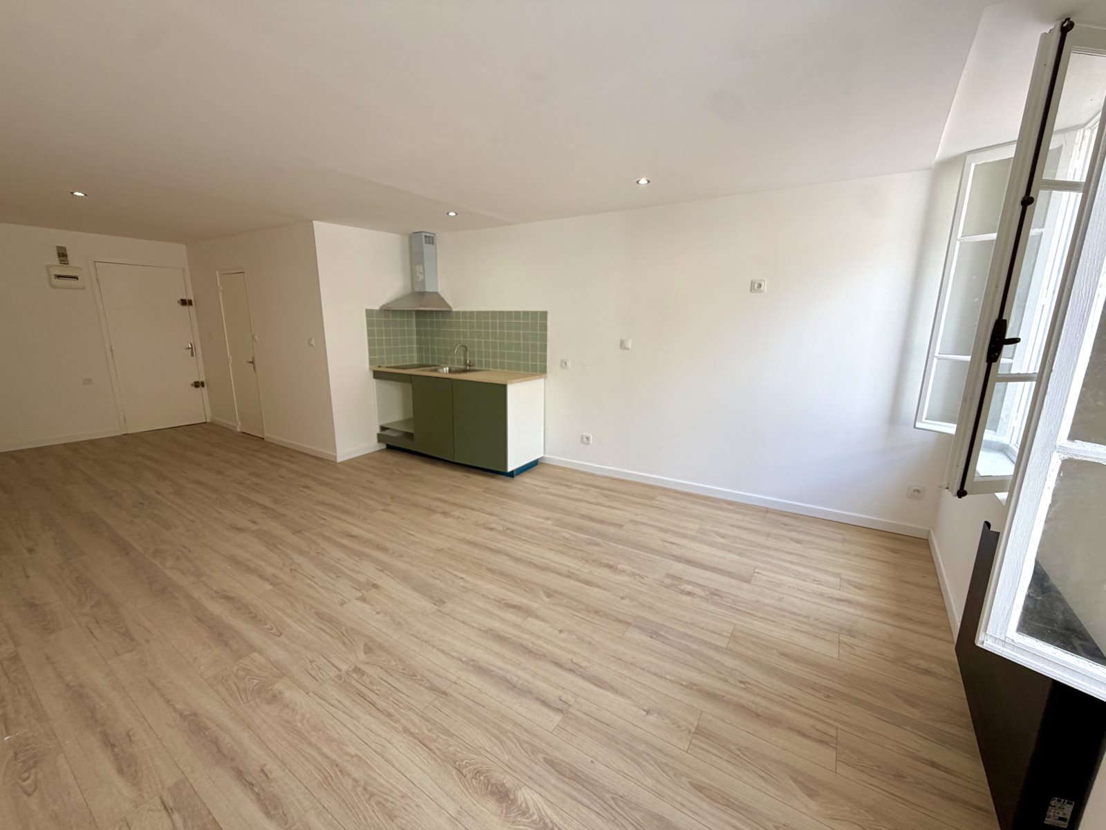 Appartement à vendre, 1m², Toulon