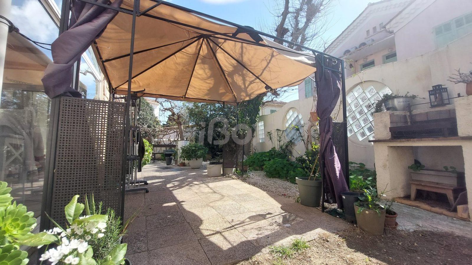 Appartement à louer, 1m², La Seyne-sur-Mer