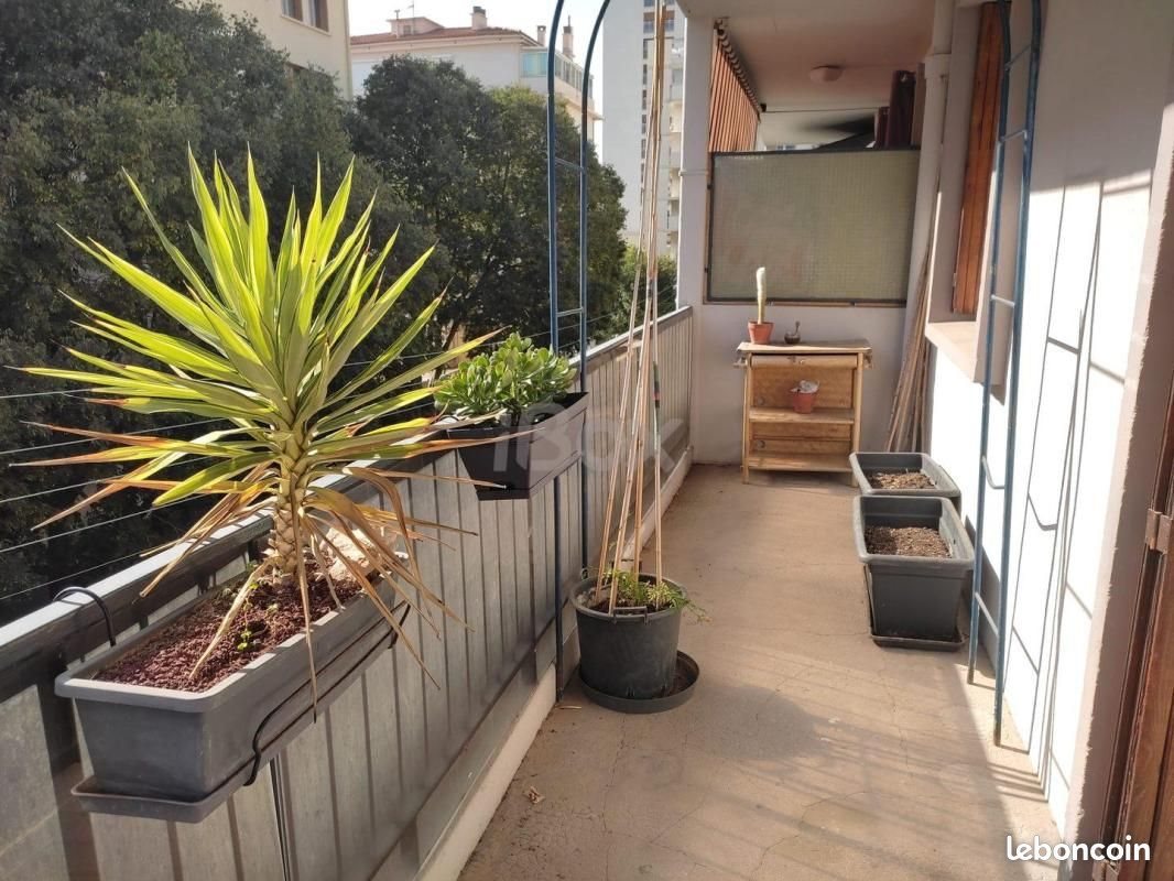 Appartement à louer, 57m², Toulon