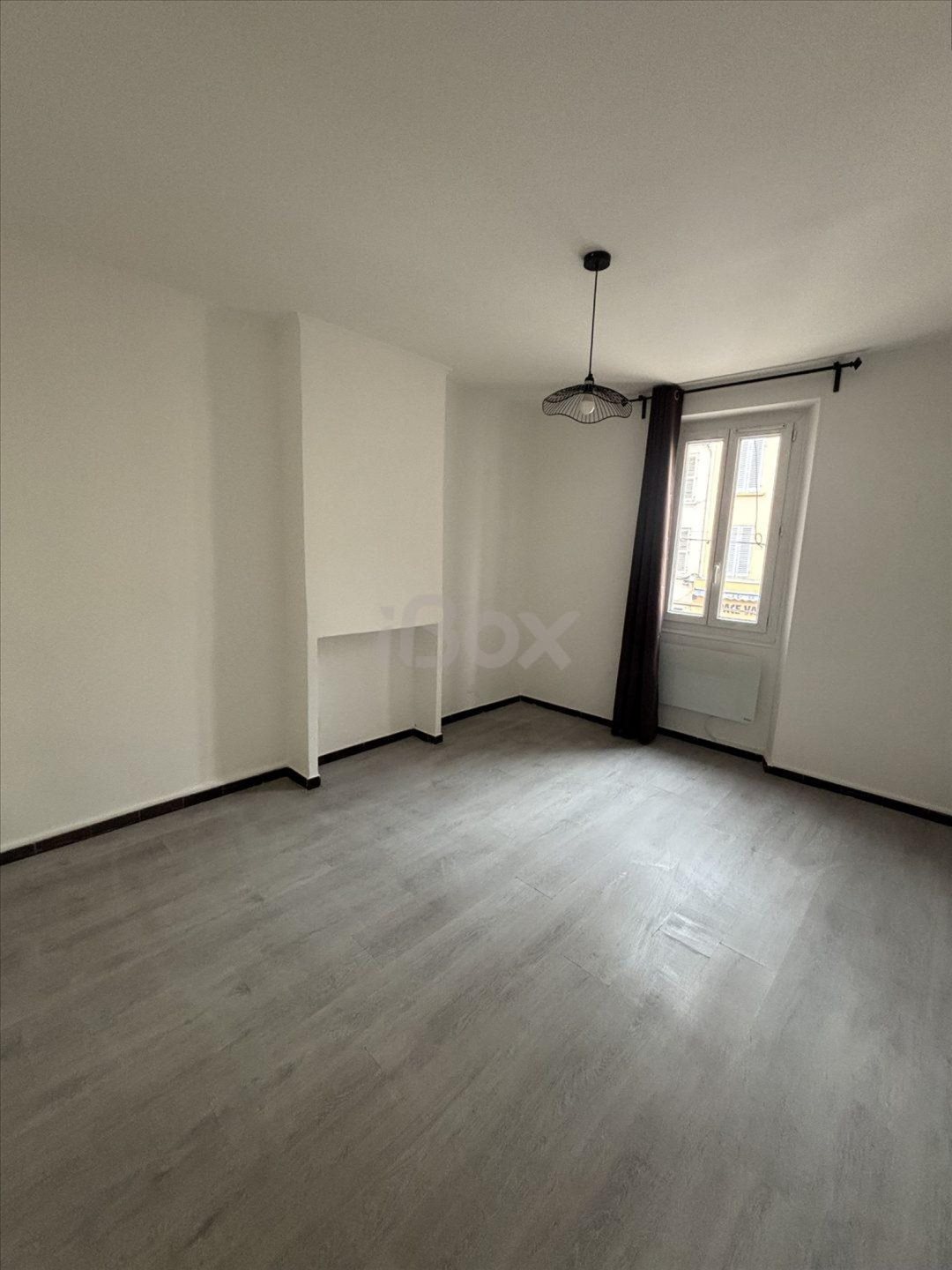 Appartement à louer, 2m², Toulon