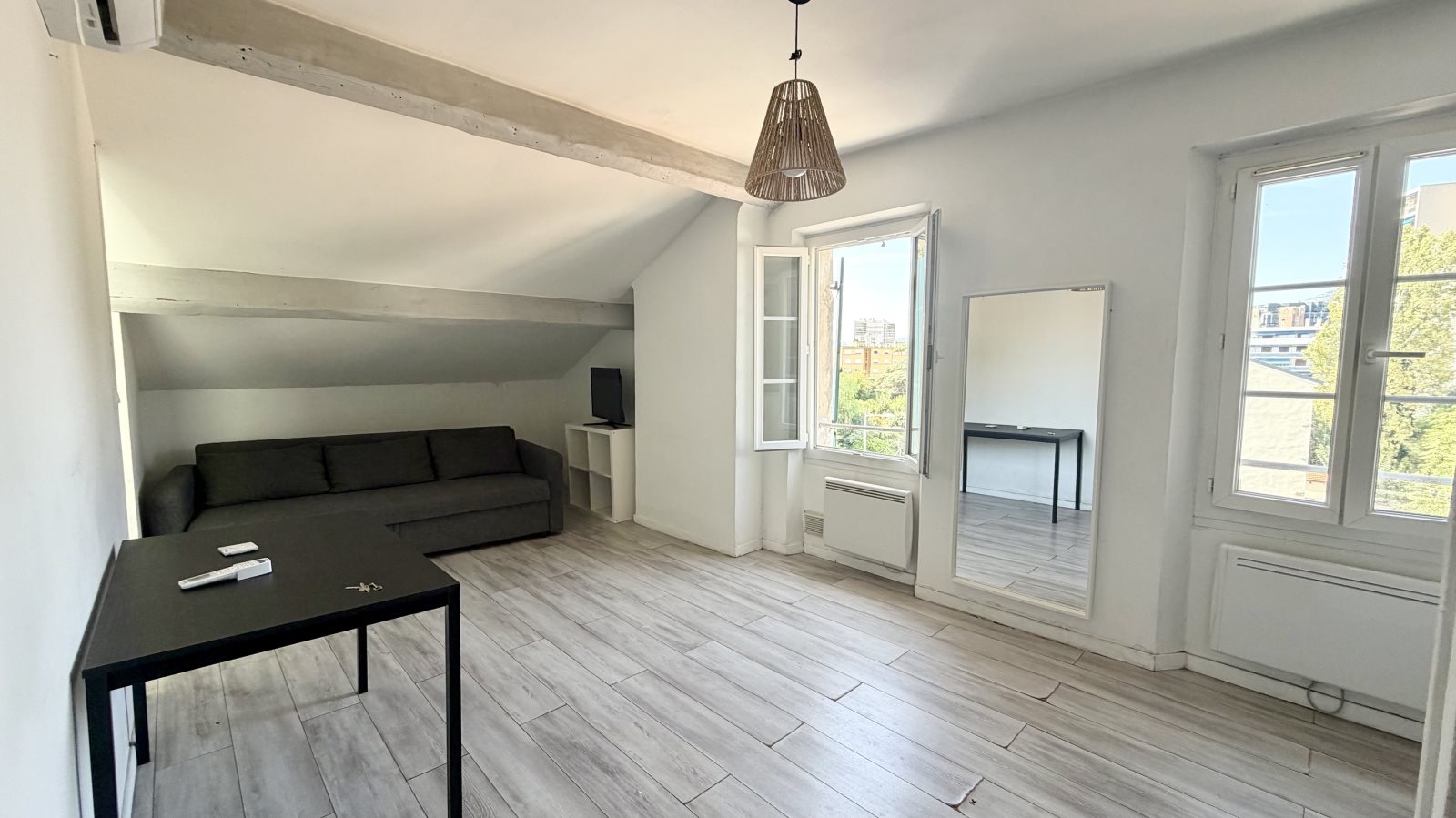 Appartement à vendre, 1m², Toulon