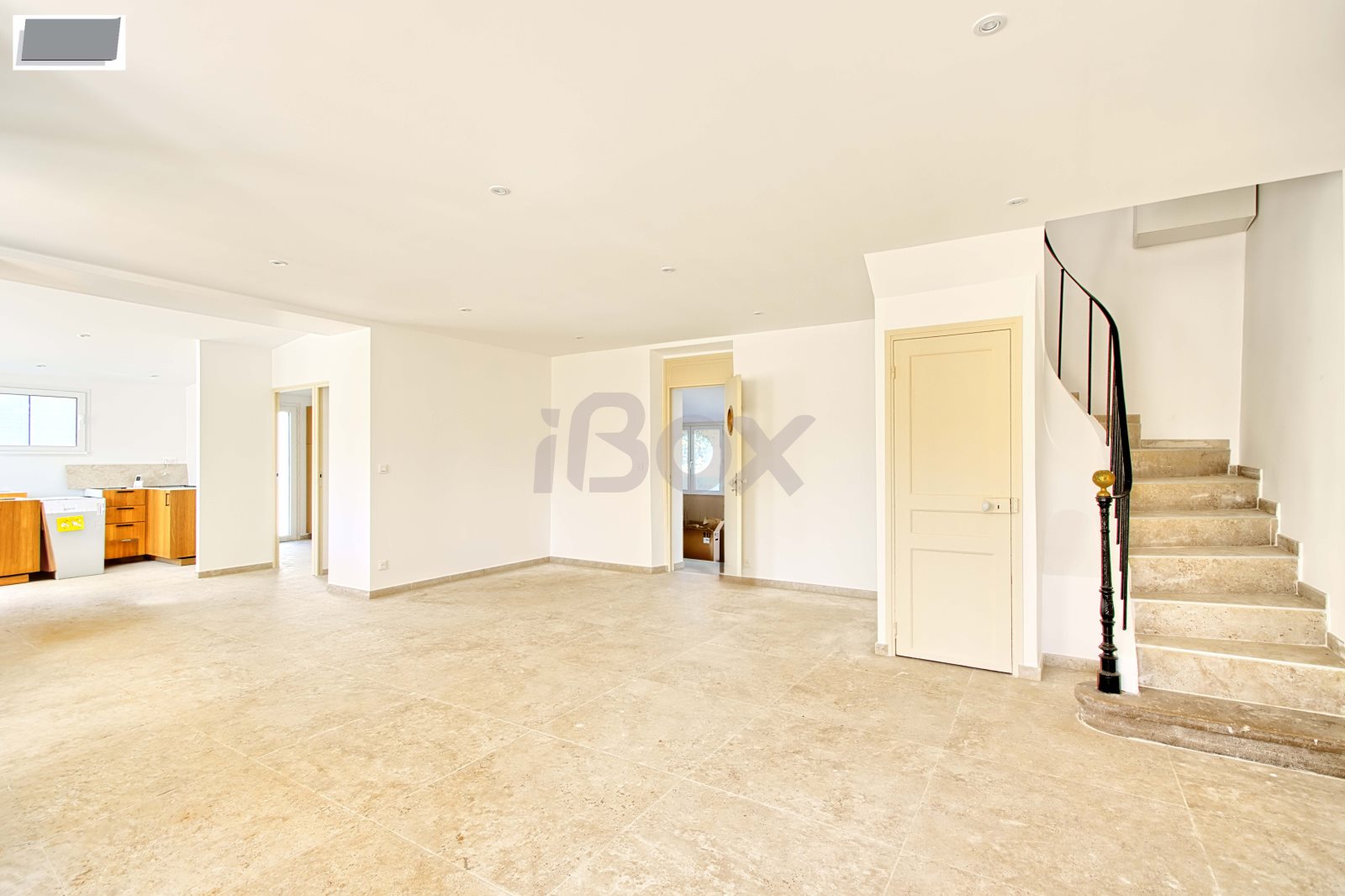 Maison à vendre, 3m², La Garde