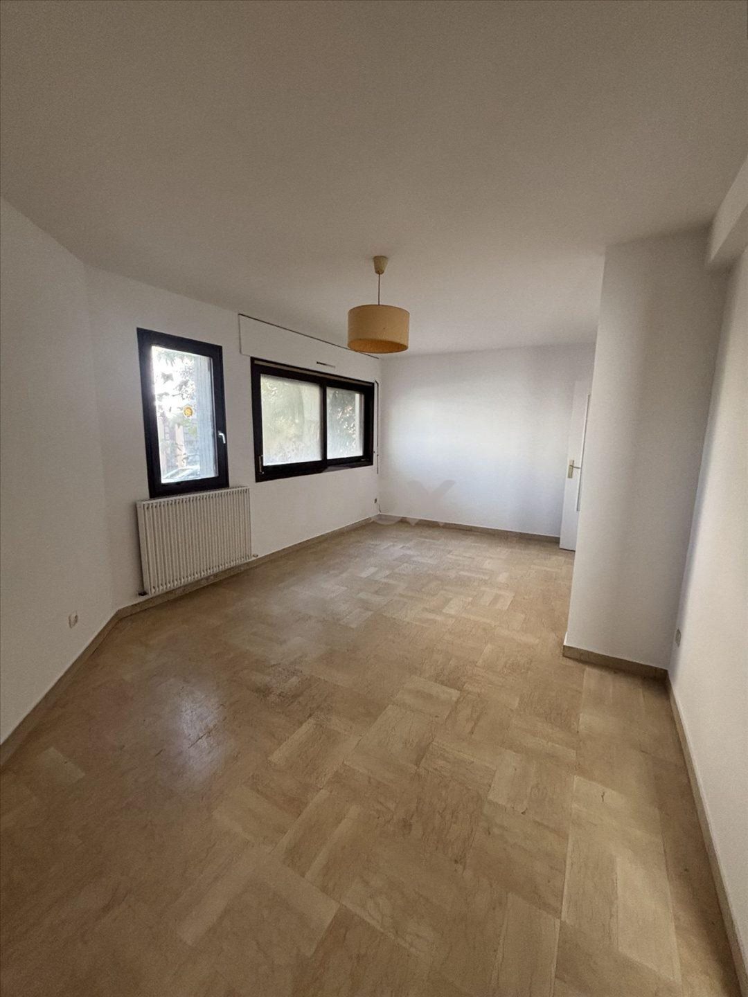Appartement à louer, 1m², Toulon