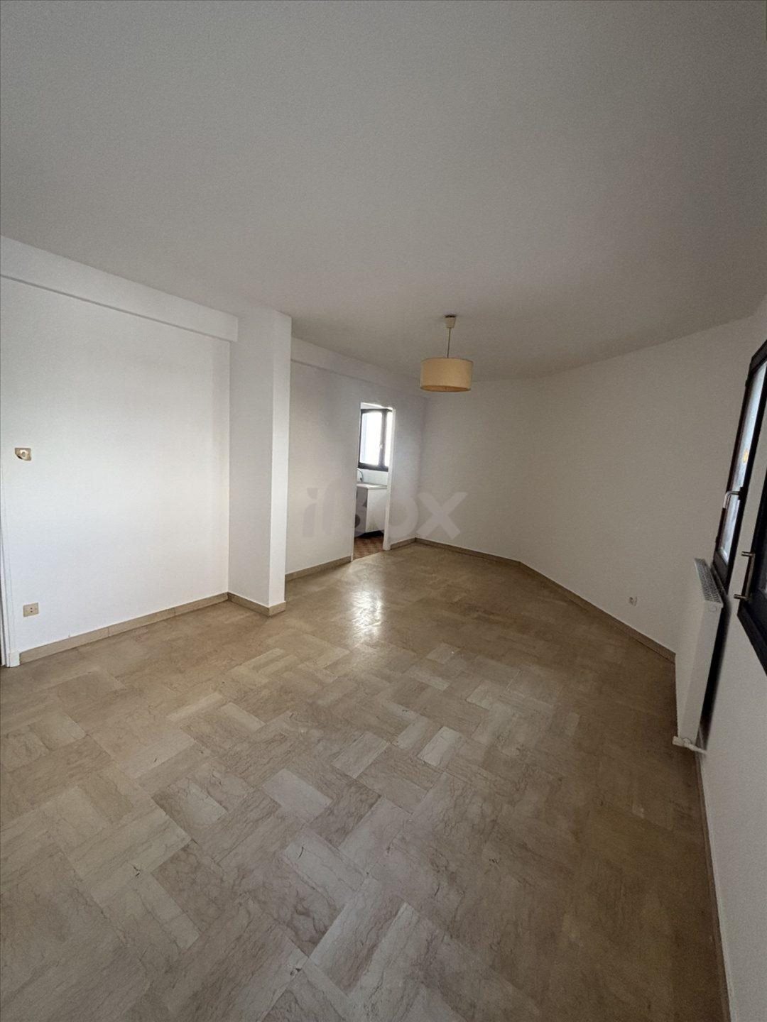 Appartement à louer, 1m², Toulon
