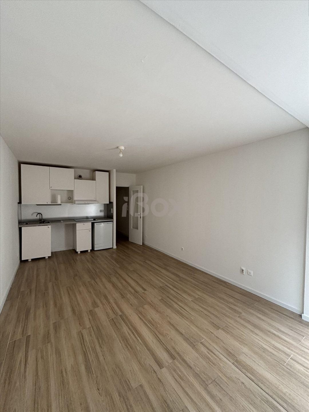 Appartement à louer, 1m², Toulon