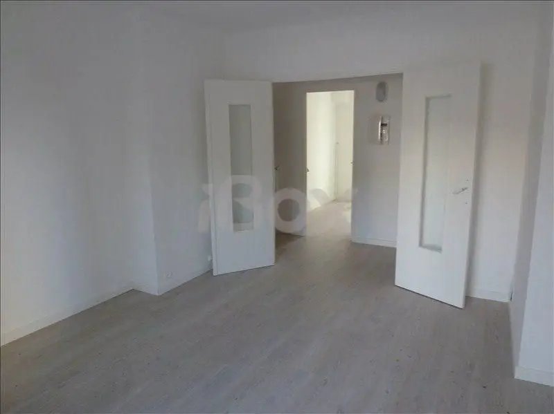 Appartement à louer, 59m², Toulon