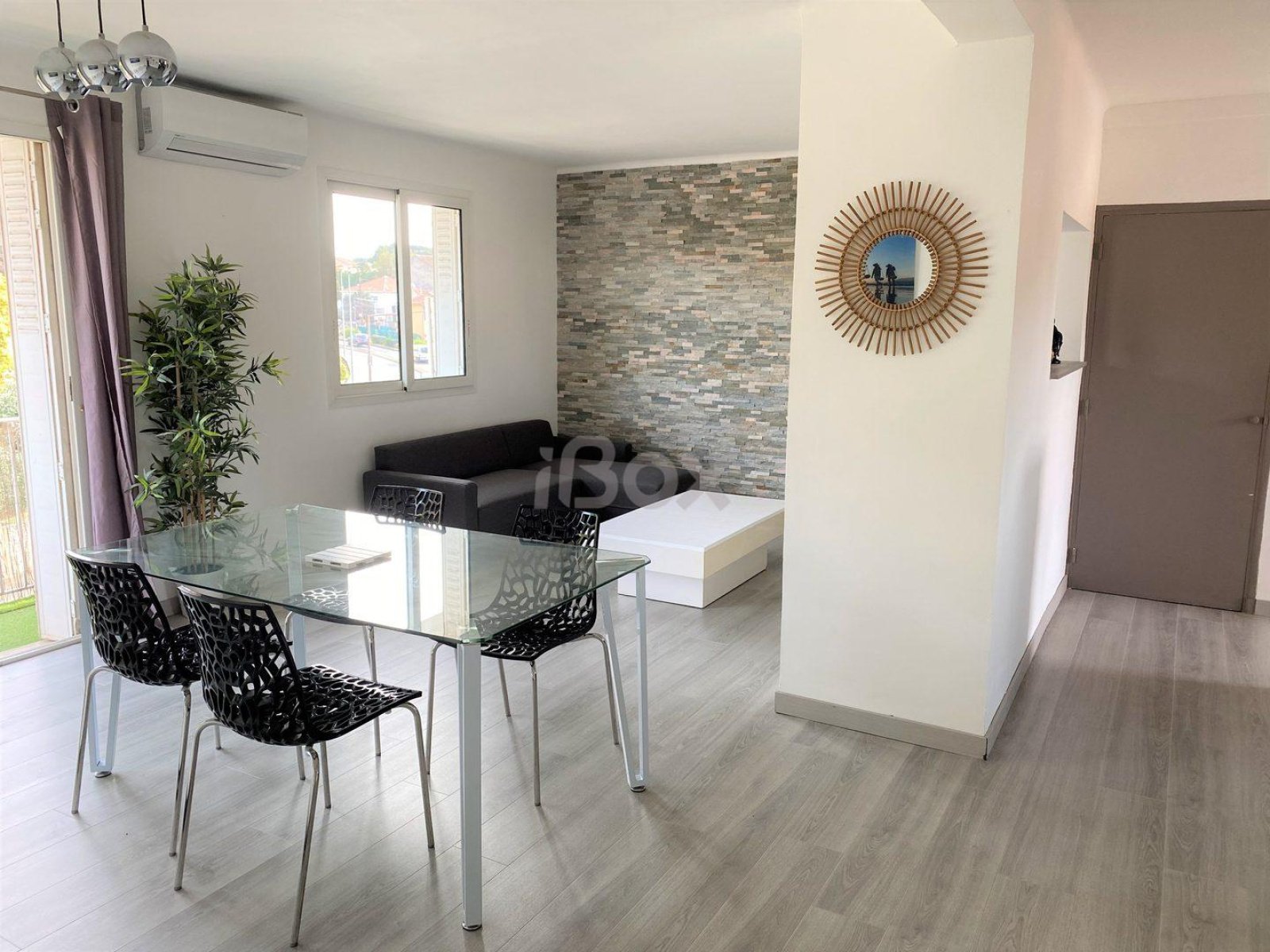 Appartement à louer, 2m², La Seyne-sur-Mer