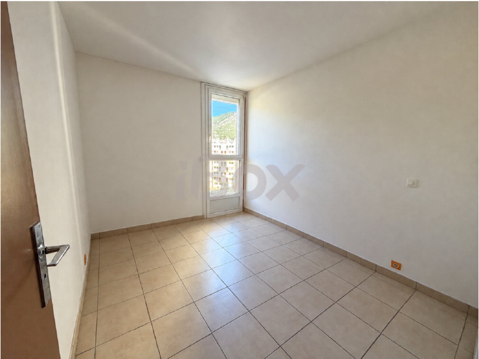 Appartement à louer, 1m², Toulon