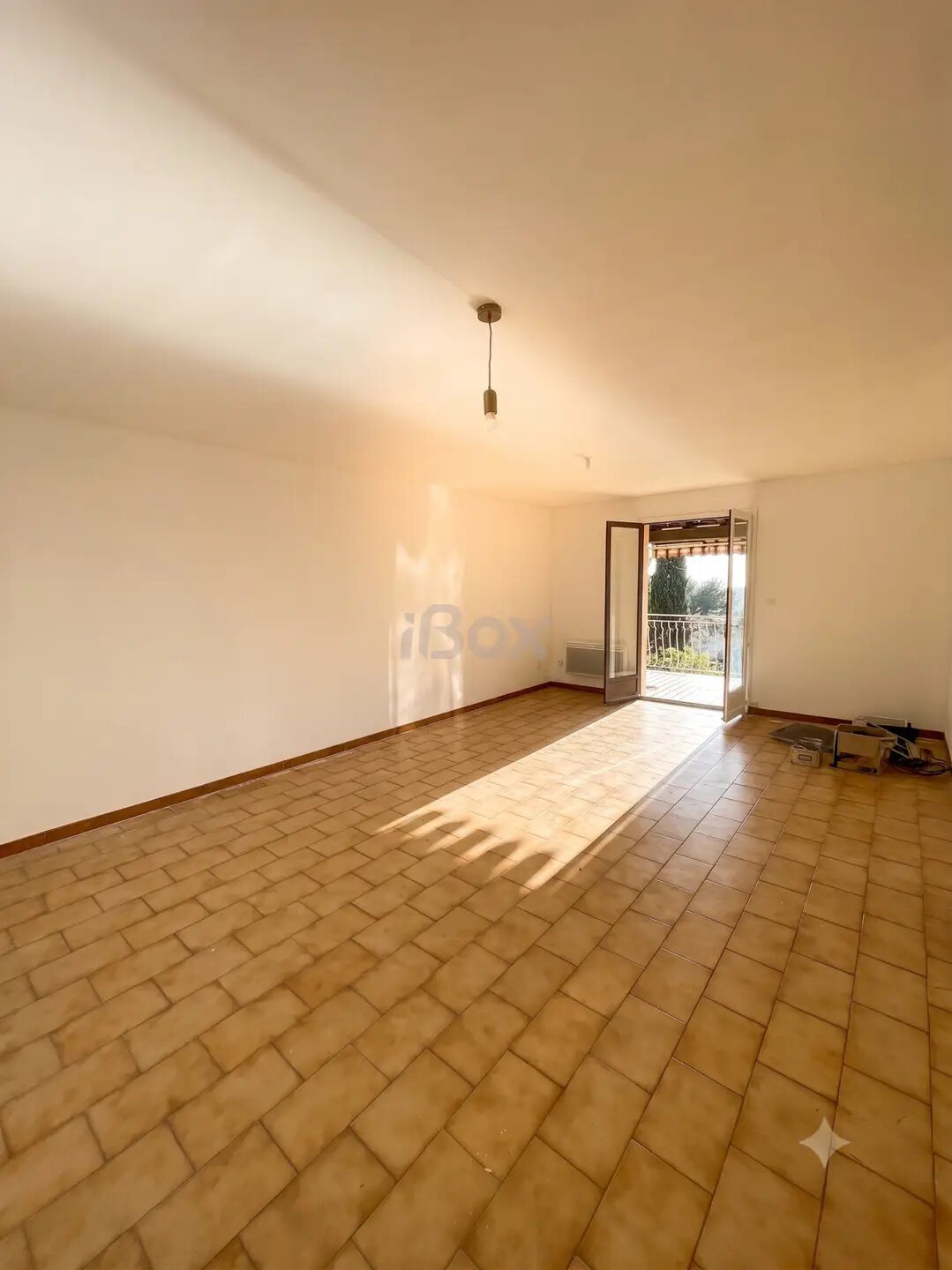 Appartement à louer, 77m², Carqueiranne