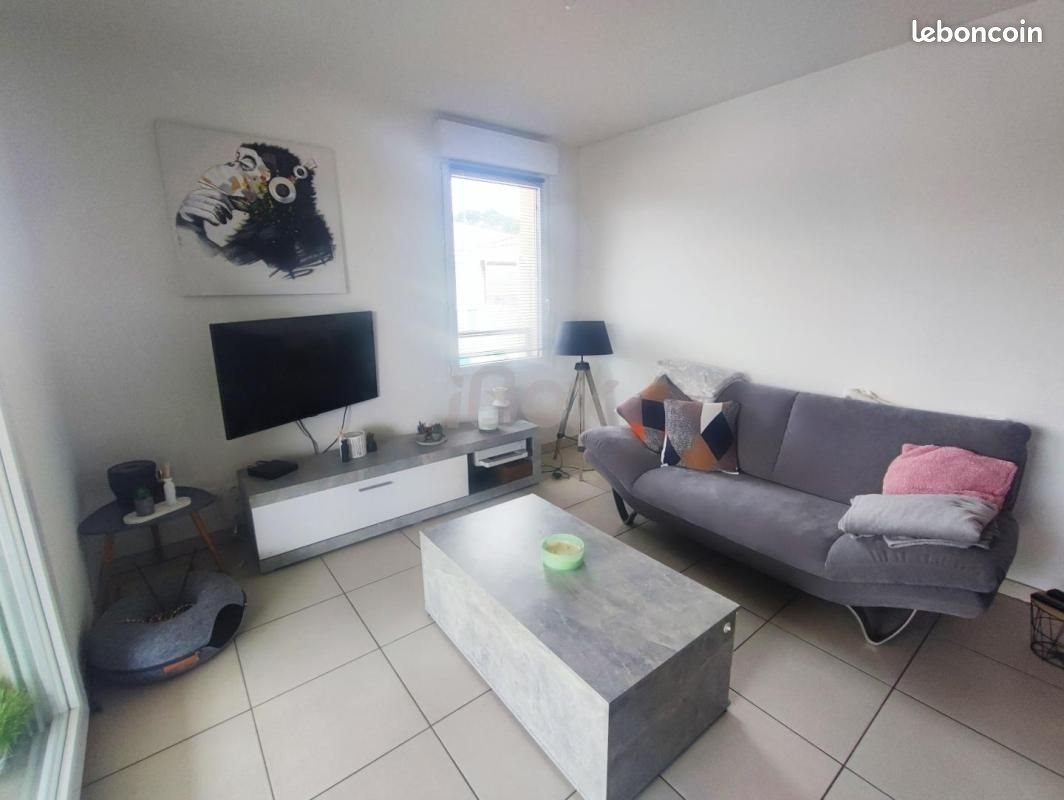 Appartement à louer, 57m², Cuers