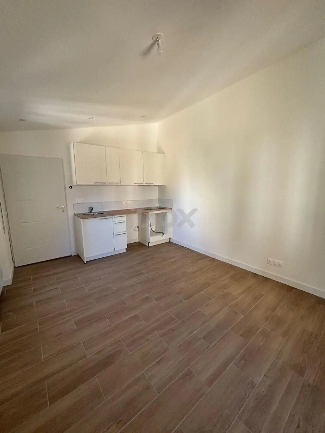 Appartement à louer, 19m², Carqueiranne