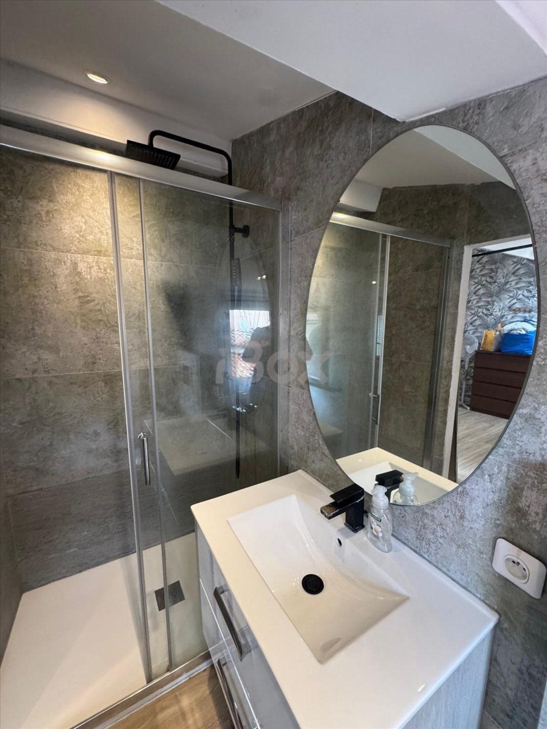 Appartement à louer, 1m², Toulon