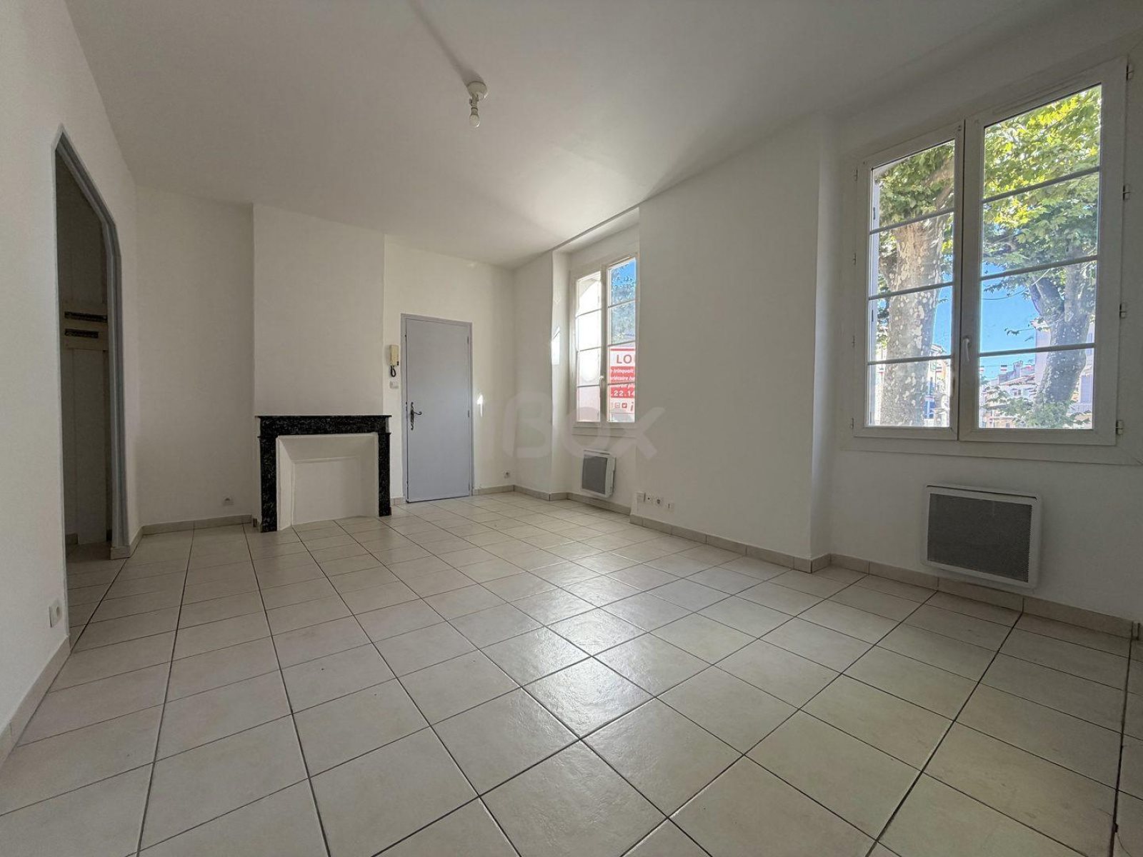 Appartement à louer, 1m², Cuers
