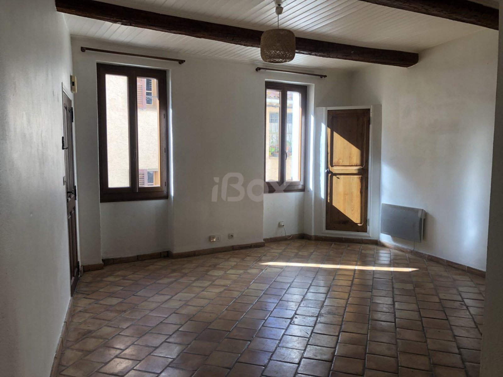 Appartement à louer, 1m², Le Revest-les-Eaux