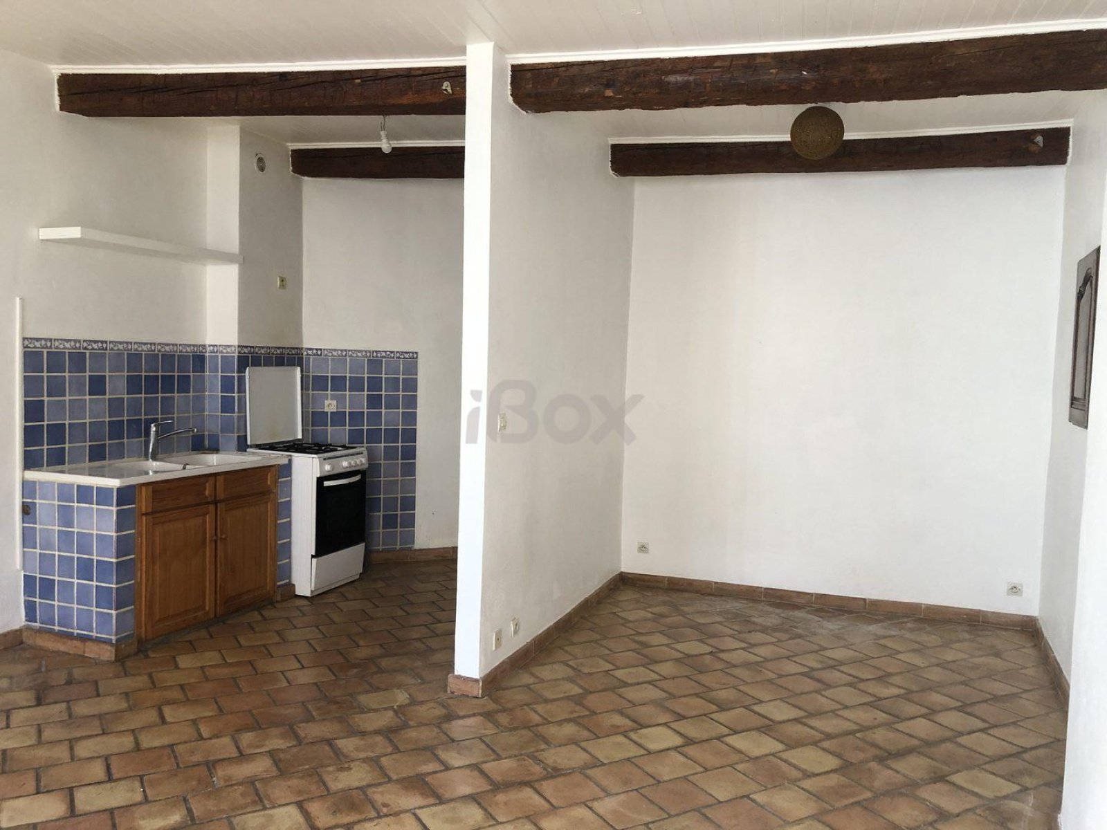 Appartement à louer, 1m², Le Revest-les-Eaux