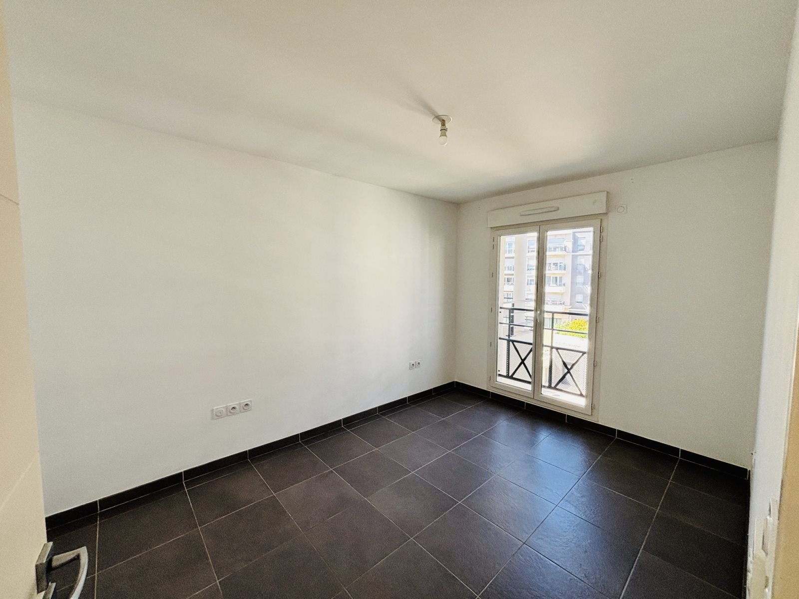 Appartement à vendre, 1m², Toulon
