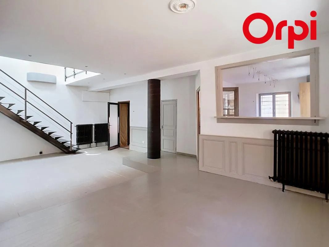 Maison à vendre, 124m², Châteauneuf-de-Gadagne