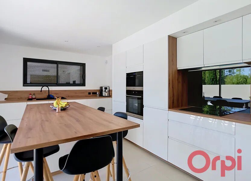 Maison à vendre, 145m², Saint-Saturnin-lès-Avignon
