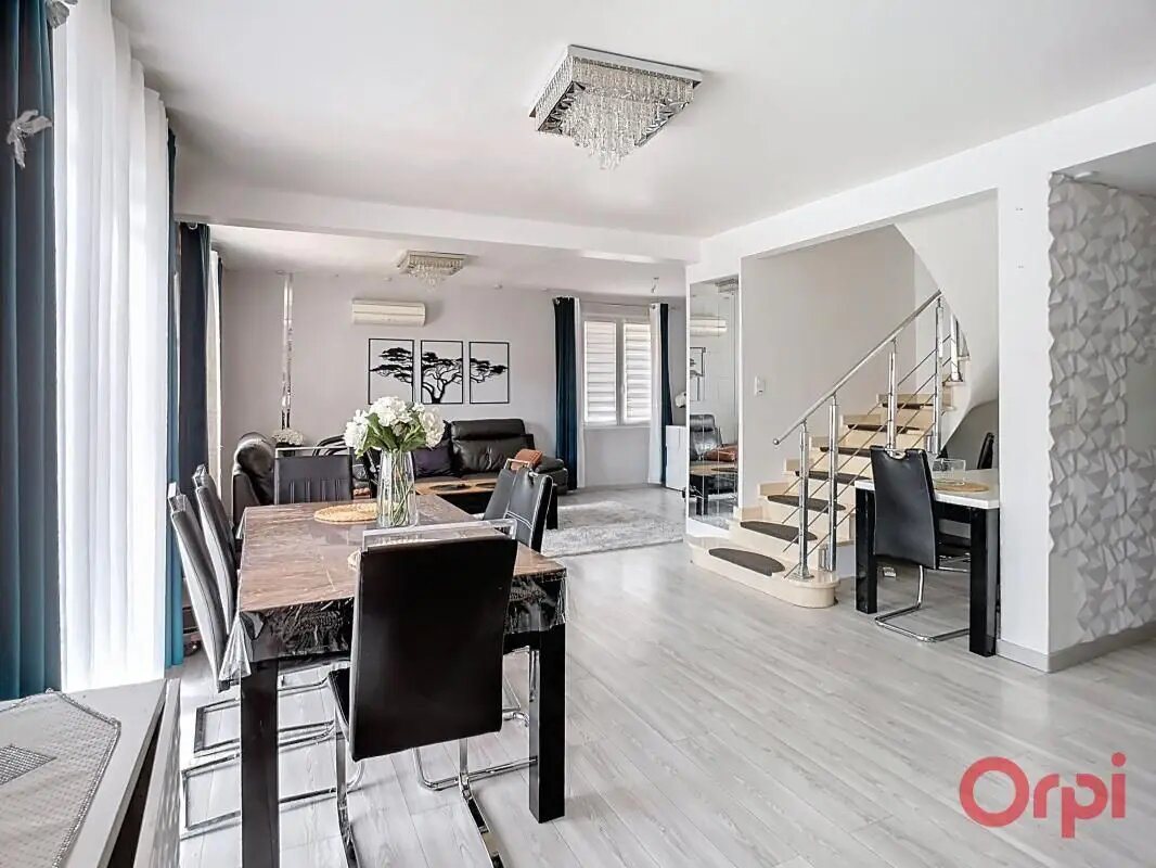 Maison à vendre, 192m², Le Pontet