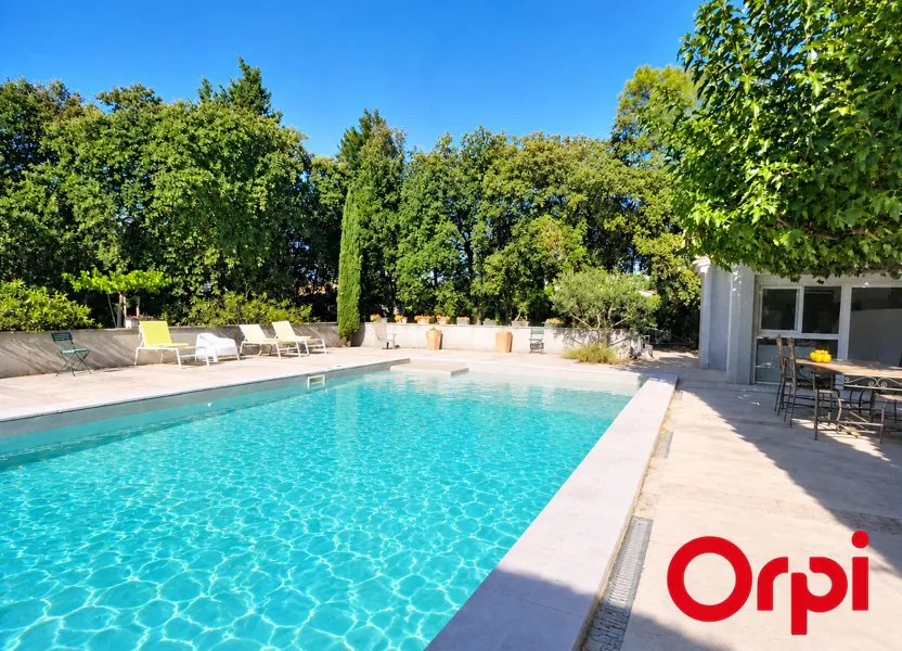 Maison à vendre, 176m², Sorgues