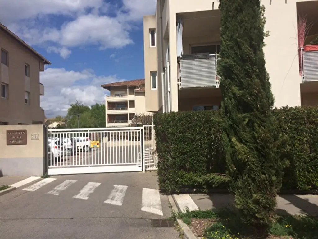 Appartement à louer, 23m², L'Isle-sur-la-Sorgue