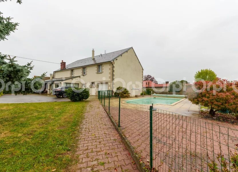 Maison à vendre, 265m², Saint-Etienne-de-Fursac