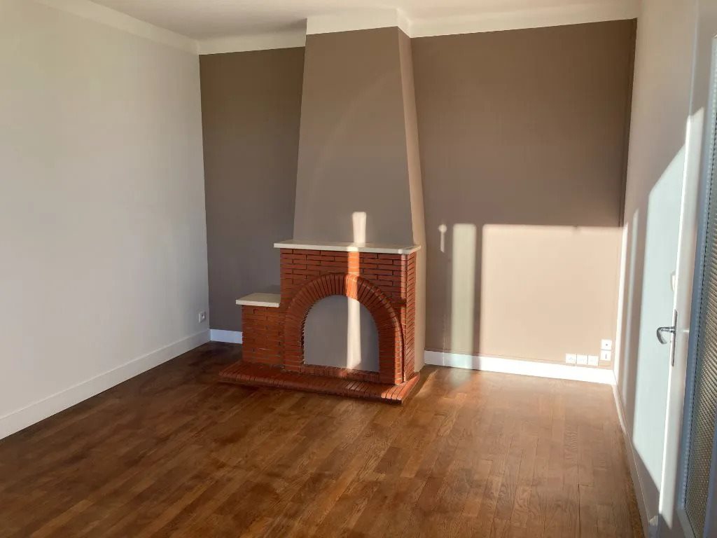 Maison à louer, 80m², Saint-Germain-les-Belles