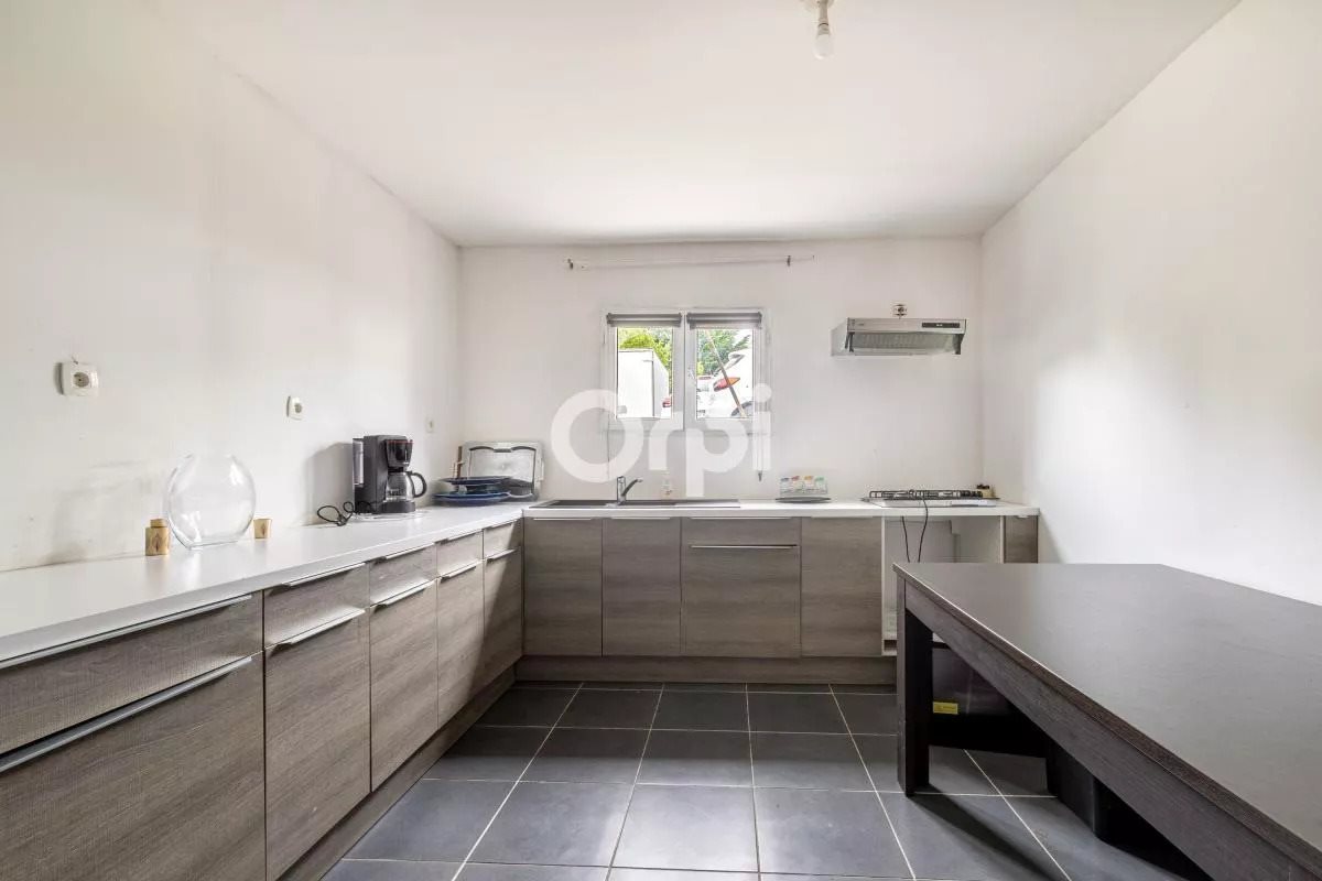 Maison à vendre, 215m², Saint-Léonard-de-Noblat