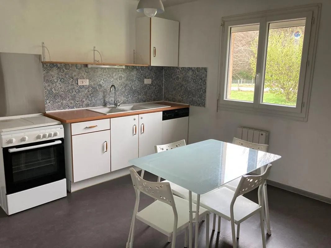Maison à louer, 86m², Chaptelat