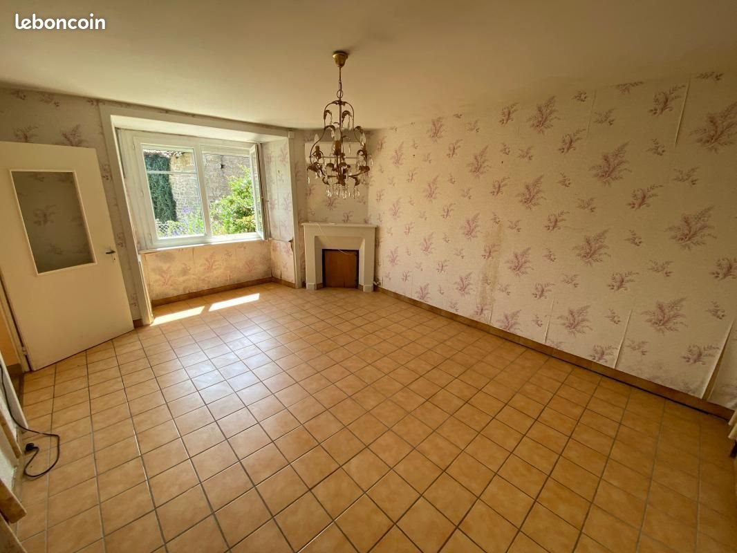 Maison à vendre, 106m², Thouron