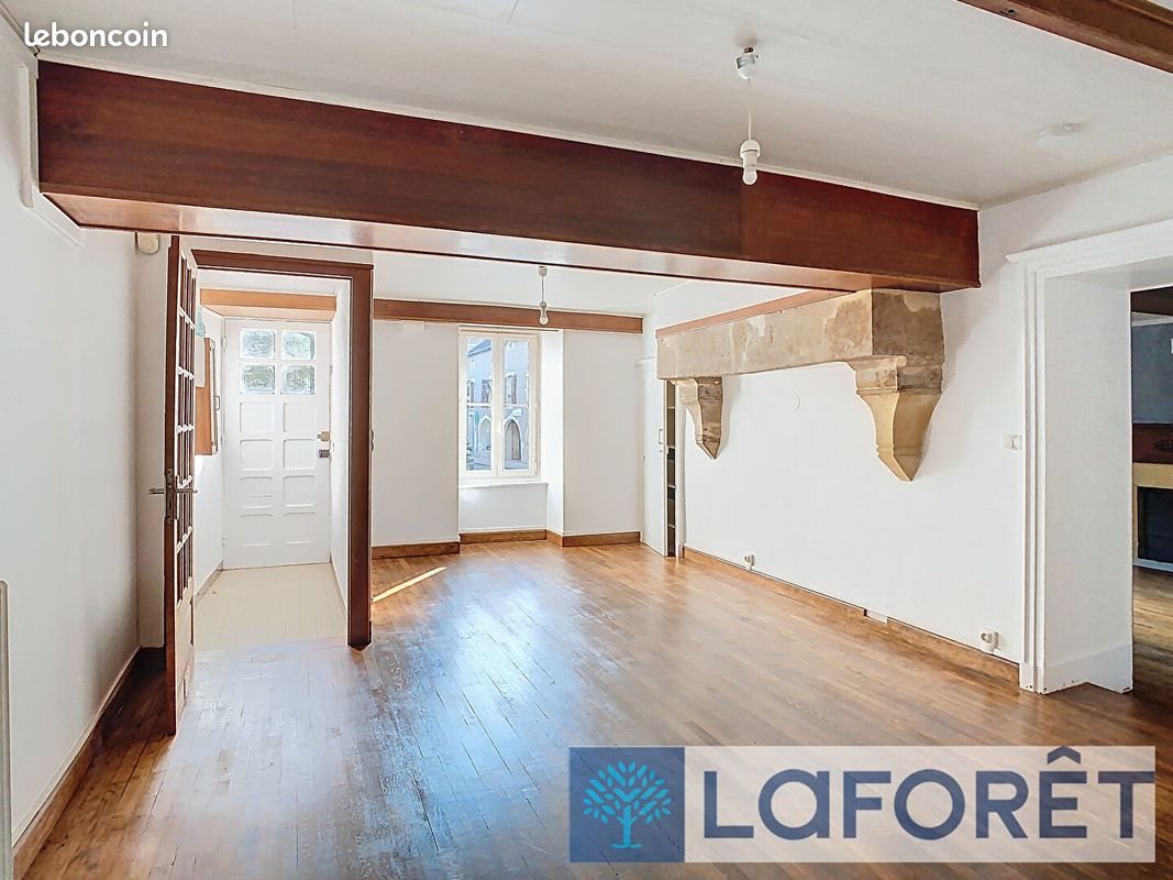 Appartement à louer, 102m², Selongey